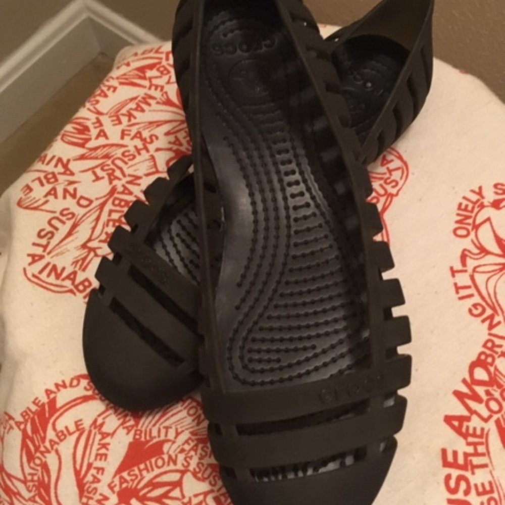 CROCS flat